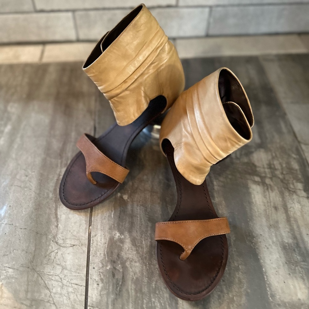 BCBGMaxAzria Two-Tone Brown Sandals